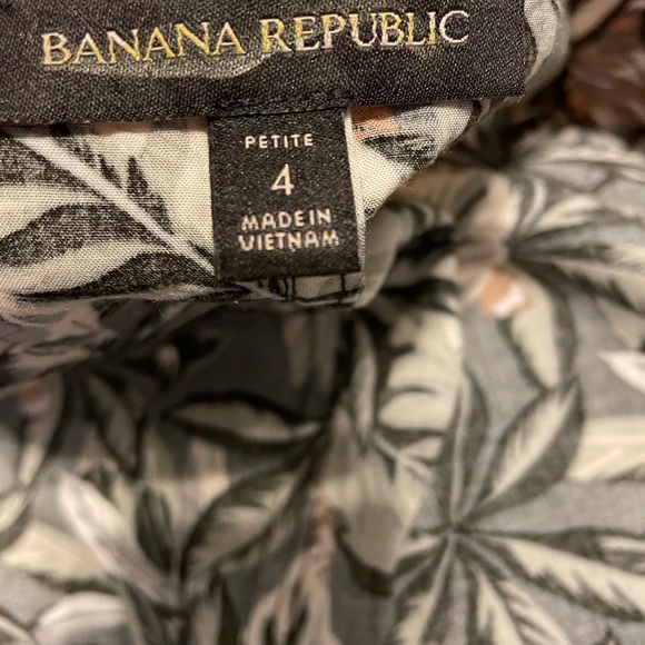 🌾SALE🌾Banana Republic tiger pattern wrap dress - Picture 6 of 10